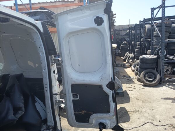 PORTON TRASERO DERECHO 130243