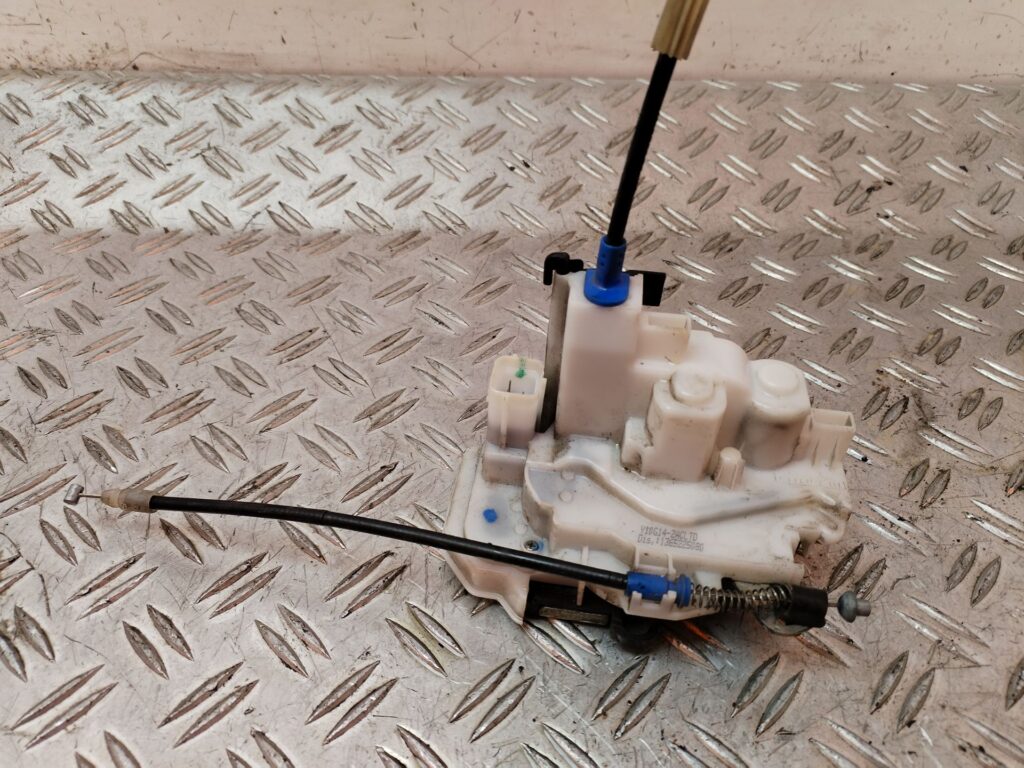 CERRADURA PUERTA DELANTERA DERECHA 129999