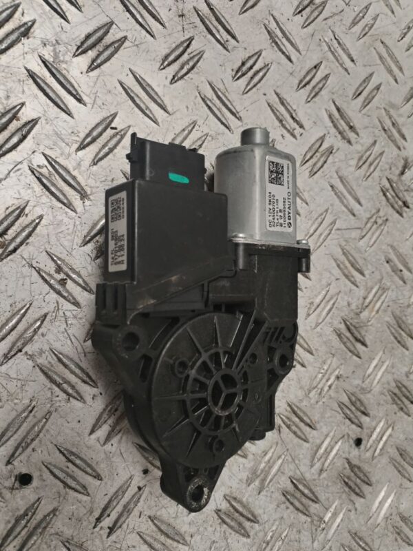 MOTOR ELEVALUNAS DELANTERO IZQUIERDO 130515