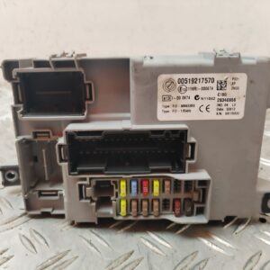 CAJA RELES / FUSIBLES 129340