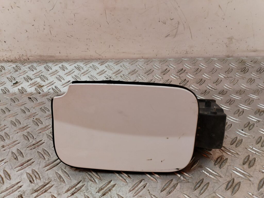 TAPA EXTERIOR COMBUSTIBLE 129548