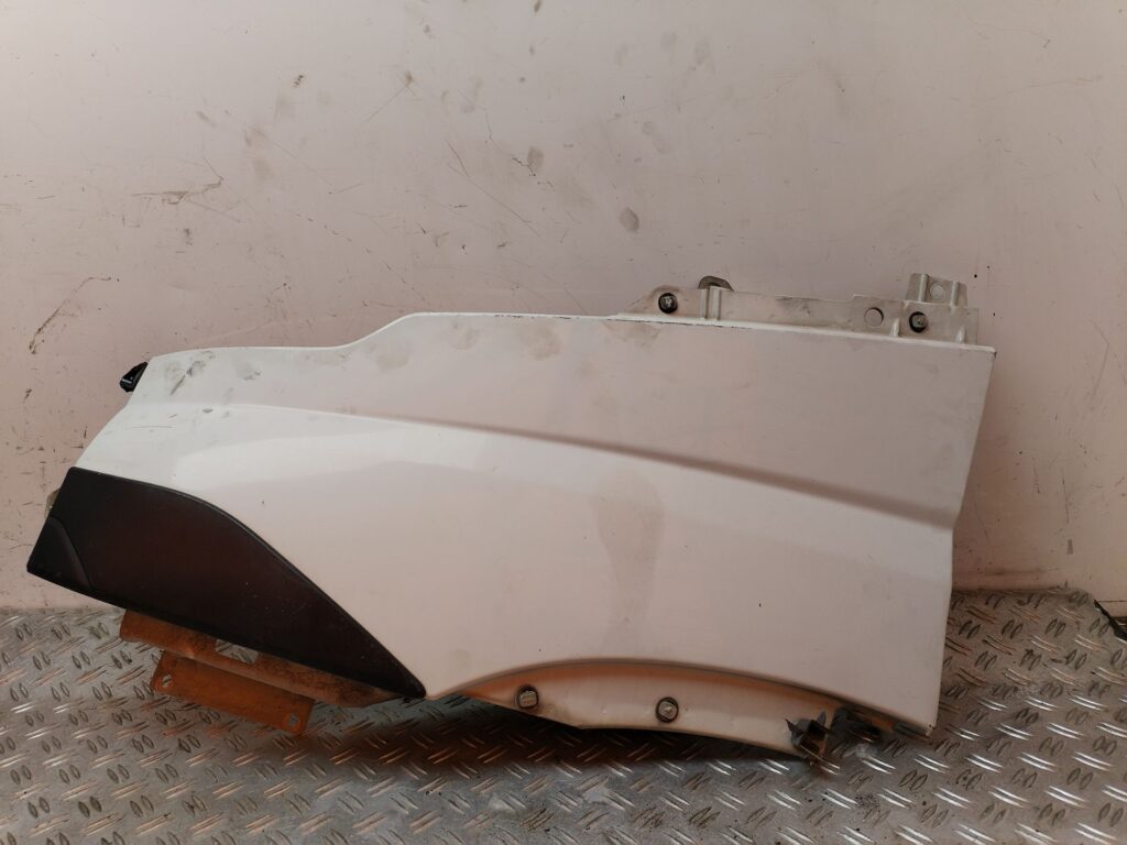 ALETA DELANTERA IZQUIERDA 130385