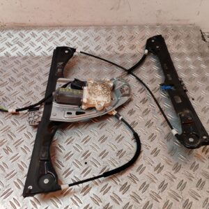 ELEVALUNAS DELANTERO DERECHO 129631