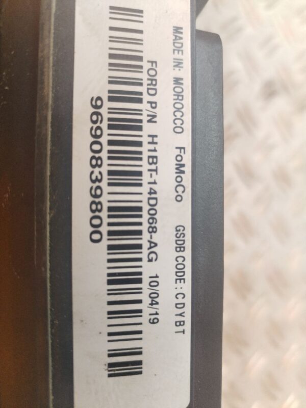 CAJA RELES / FUSIBLES 129434
