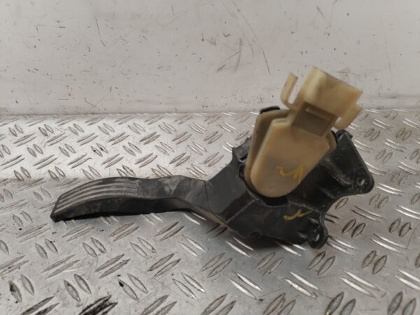 PEDAL ACELERADOR 129902