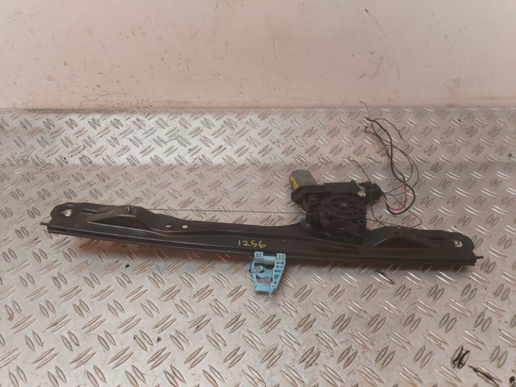 ELEVALUNAS DELANTERO IZQUIERDO 129371