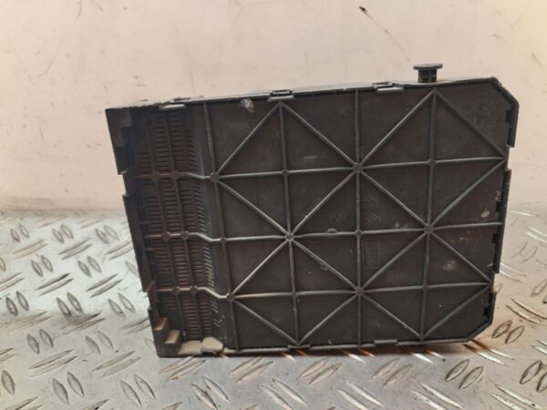 CAJA RELES / FUSIBLES 129720