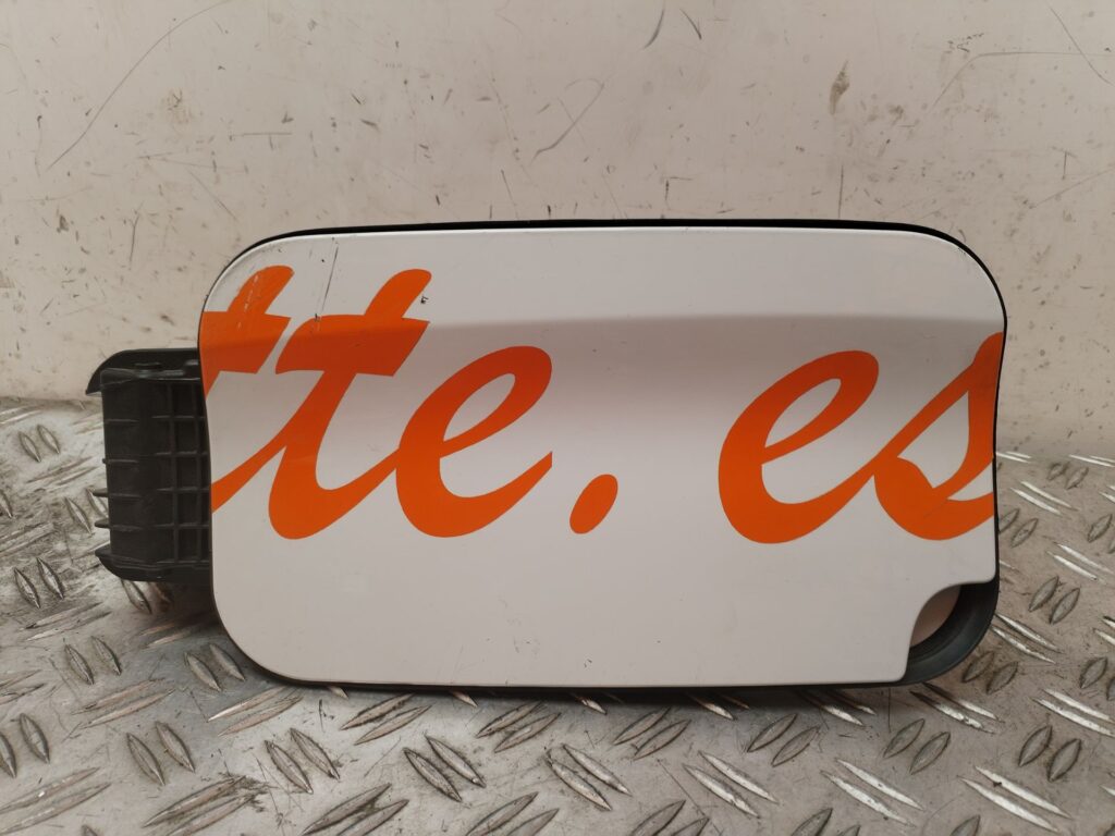 TAPA EXTERIOR COMBUSTIBLE 128355