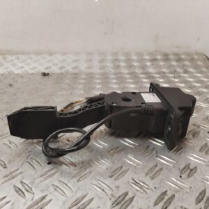 PEDAL ACELERADOR 129656