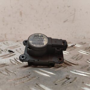 MOTOR APERTURA TRAMPILLAS CLIMATIZADOR 129074