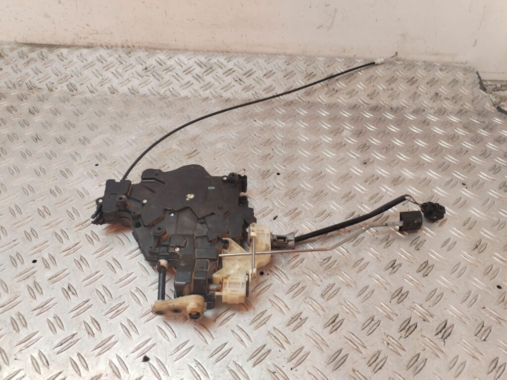 CERRADURA PUERTA TRASERA DERECHA 130303