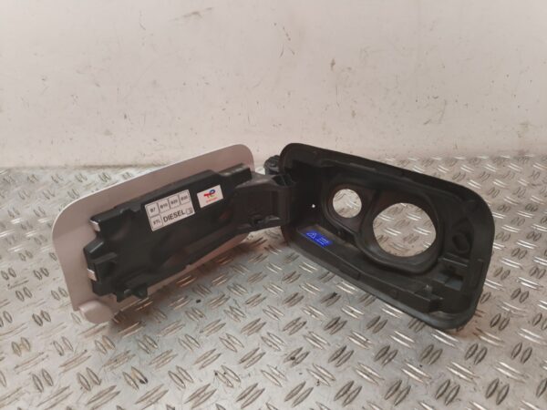 TAPA EXTERIOR COMBUSTIBLE 128355