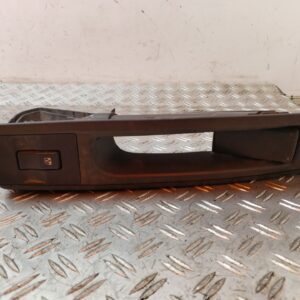 MANDO ELEVALUNAS DELANTERO DERECHO 129759