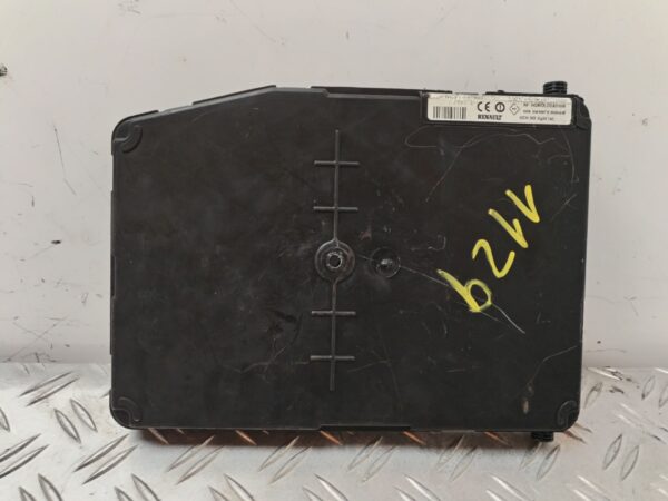 CAJA RELES / FUSIBLES 126319