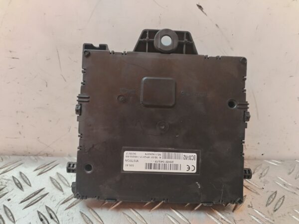 CAJA RELES / FUSIBLES 130265