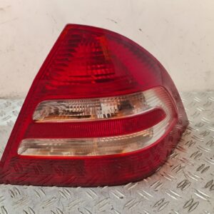 PILOTO TRASERO DERECHO 129591