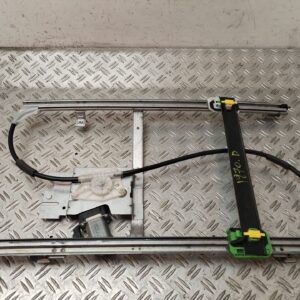 ELEVALUNAS DELANTERO DERECHO 129779