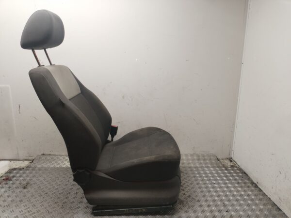 ASIENTO DELANTERO DERECHO 129537