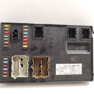 CAJA RELES / FUSIBLES 124392