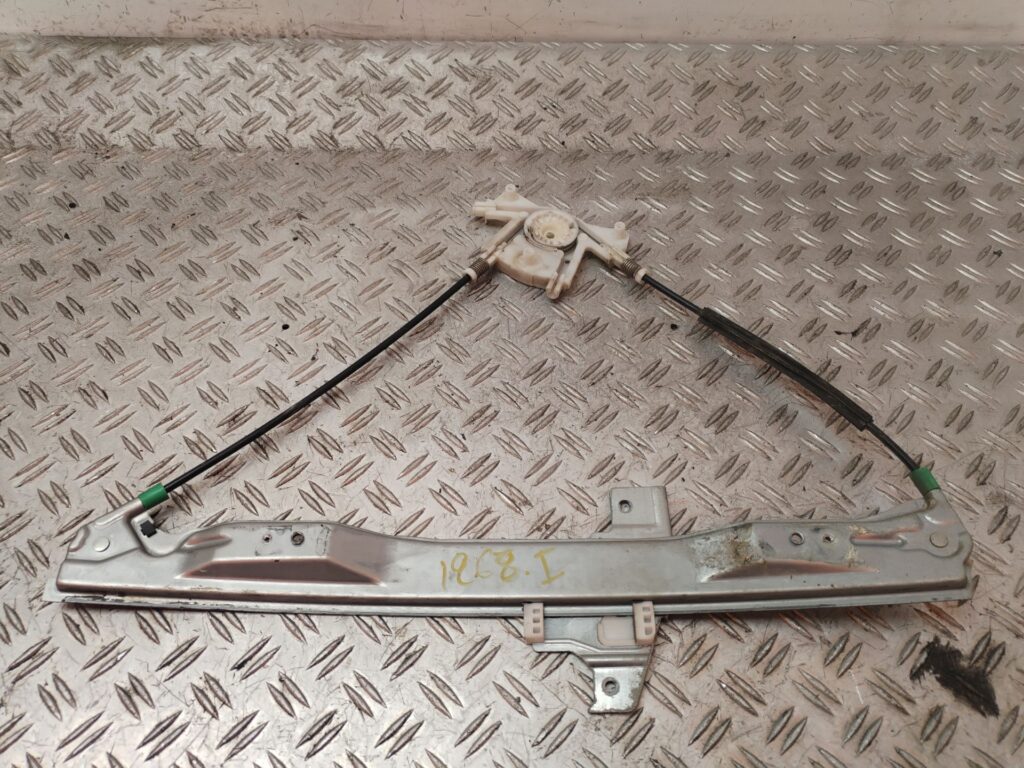 ELEVALUNAS DELANTERO IZQUIERDO 130511