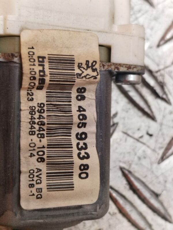 MOTOR ELEVALUNAS DELANTERO IZQUIERDO 130502