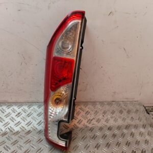 PILOTO TRASERO DERECHO 129992