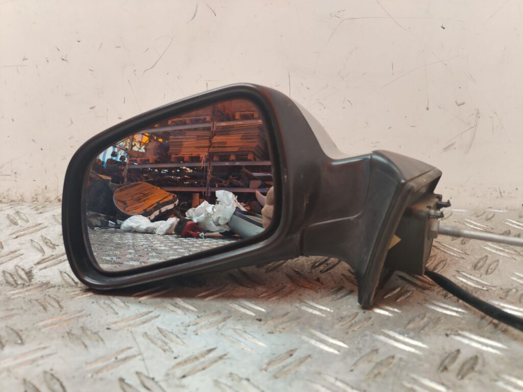 RETROVISOR IZQUIERDO 130501