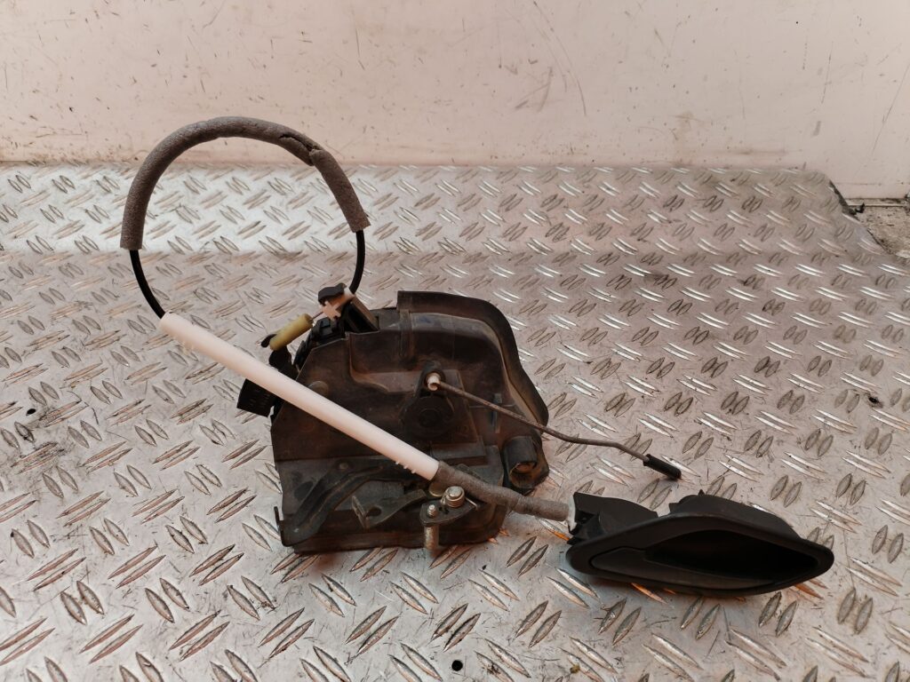 CERRADURA PUERTA DELANTERA IZQUIERDA 129744