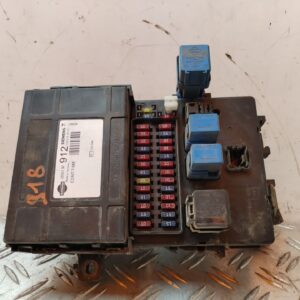 CAJA RELES / FUSIBLES 129983