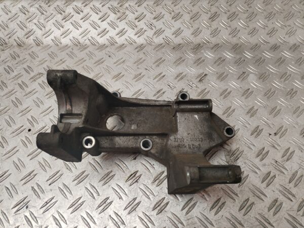 SOPORTE ALTERNADOR 131198