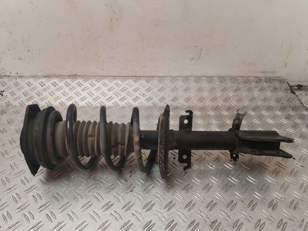 AMORTIGUADOR DELANTERO DERECHO 131345