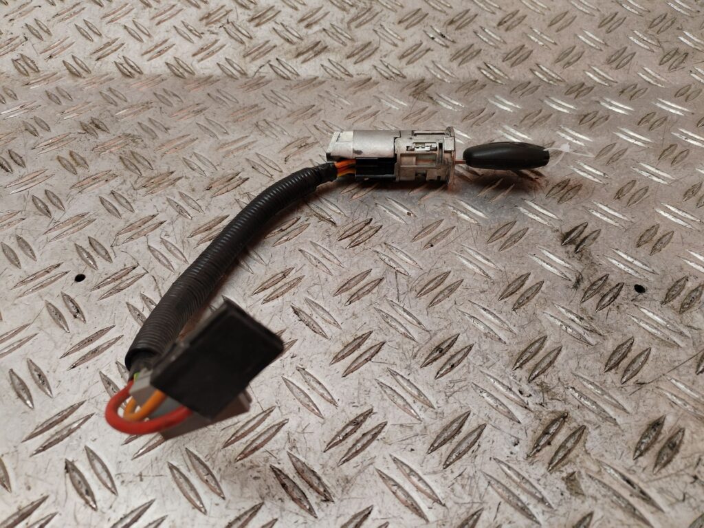 CONMUTADOR DE ARRANQUE 130738