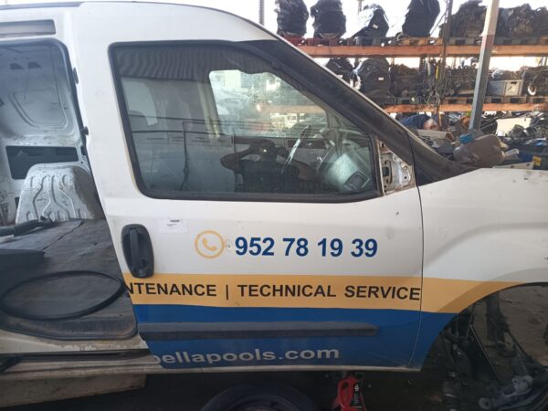 PUERTA DELANTERA DERECHA 131224