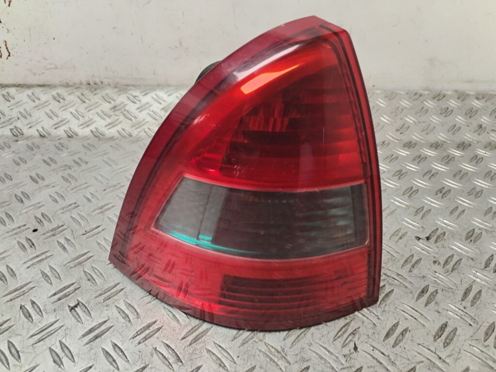 PILOTO TRASERO IZQUIERDO 130854