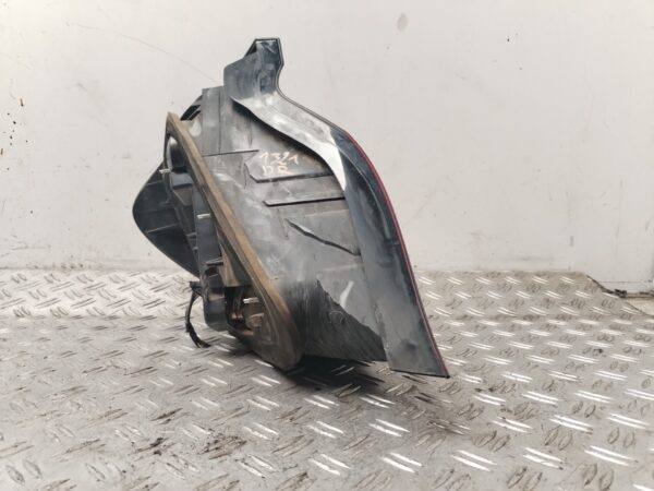 PILOTO TRASERO DERECHO 131037