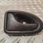 MANETA INTERIOR DELANTERA IZQUIERDA 131128