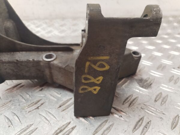 SOPORTE ALTERNADOR 131198