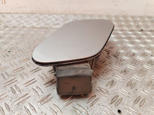 TAPA EXTERIOR COMBUSTIBLE 131001