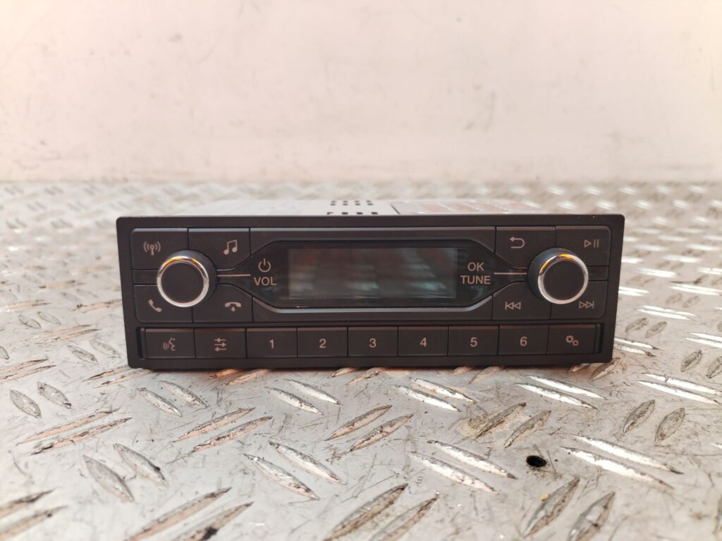 SISTEMA AUDIO / RADIO CD 130674