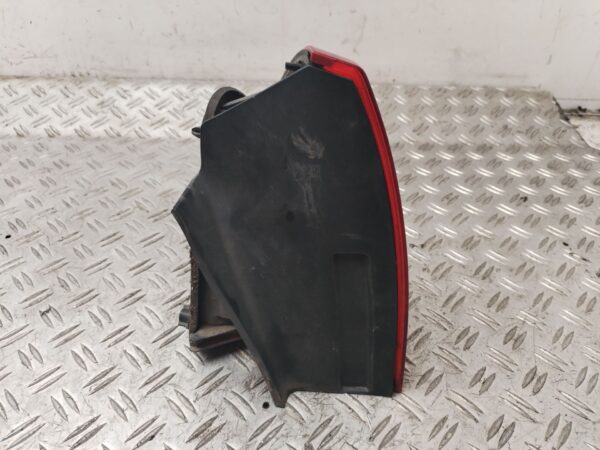 PILOTO TRASERO DERECHO 130845