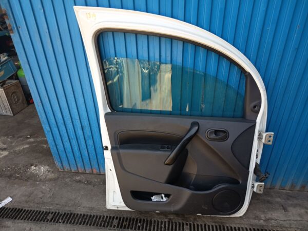 PUERTA DELANTERA IZQUIERDA 130943