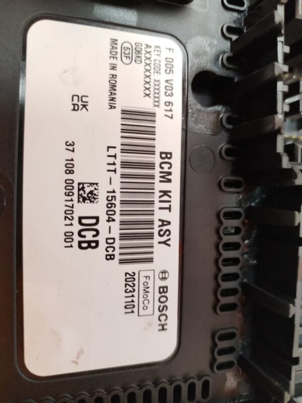 CAJA RELES / FUSIBLES 130696