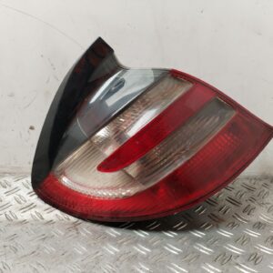 PILOTO TRASERO IZQUIERDO 131035