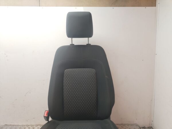 ASIENTO DELANTERO IZQUIERDO 130669