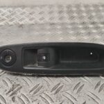 MANDO ELEVALUNAS DELANTERO DERECHO 130841