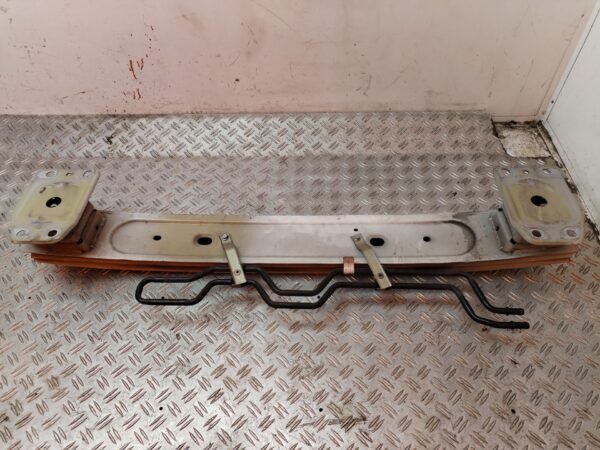 REFUERZO PARAGOLPES DELANTERO 130950
