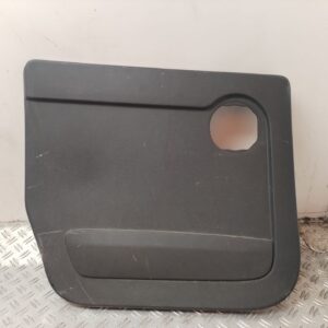 GUARNECIDO PUERTA TRASERA IZQUIERDA 131441