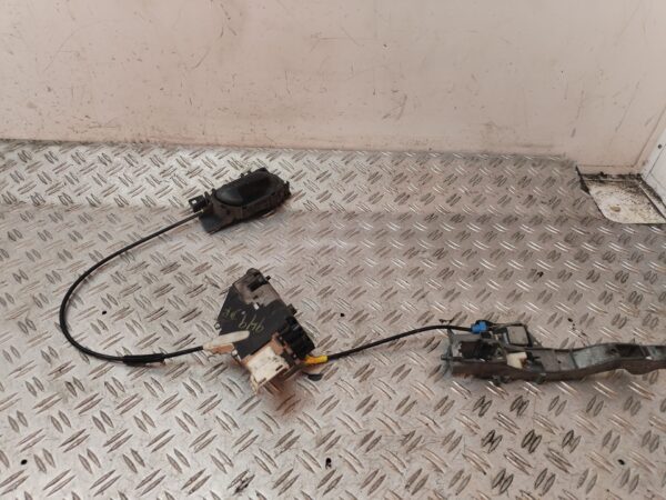 CERRADURA PUERTA DELANTERA DERECHA 130614