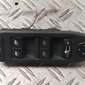 MANDO ELEVALUNAS DELANTERO IZQUIERDO 130831