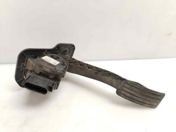 PEDAL ACELERADOR 124388